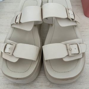 SODA sandals